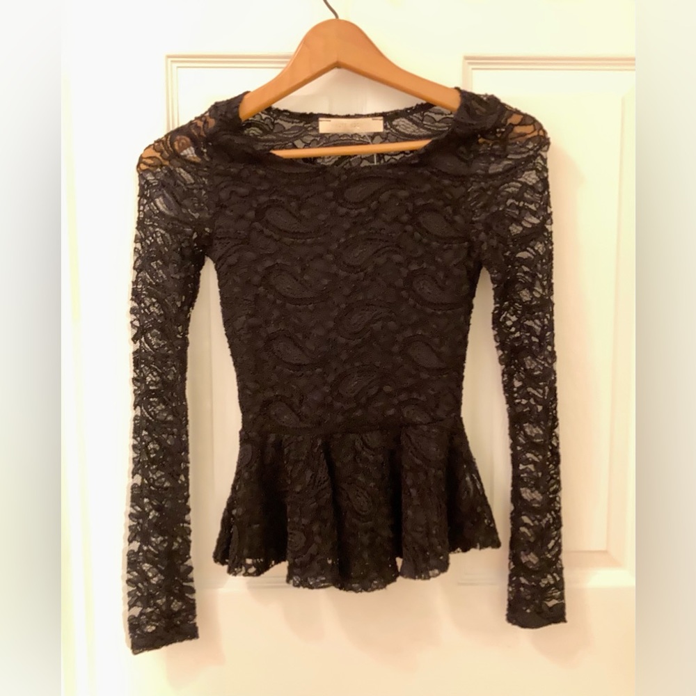 Lace peplum long sleeve in black XS